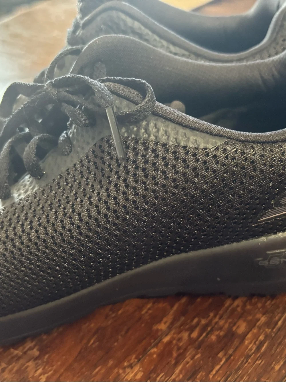 Skechers GOwalk woman’s Black Mesh Walking Shoes